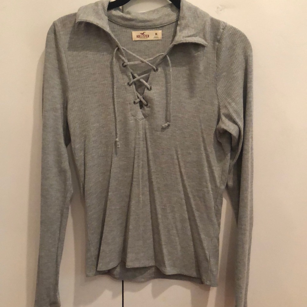 Light grey long sleeve t-shirt